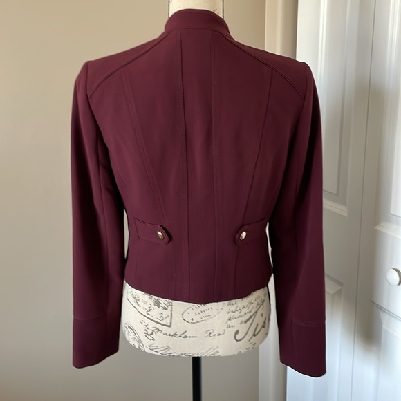 EUC Women’s WHBM Maroon Blazer in Size 4​​ - Picture 4 of 6